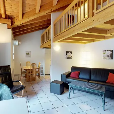 Appartement Ruinatsch 44 *