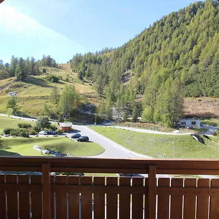 Ruinatsch 44 *